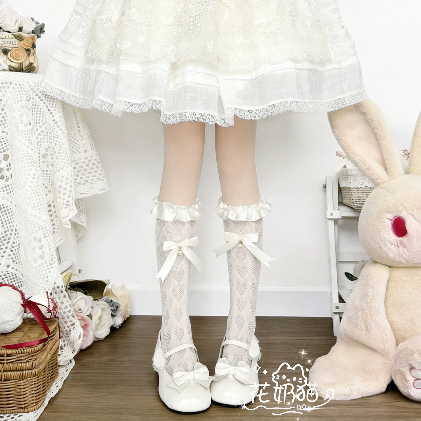 White Ruffle Lolita Ankle Socks | Full-Length Styling View | Aurora Lolita White Ruffle Lolita Ankle Socks - full-length styling view for Sweet / Classic Lolita coords