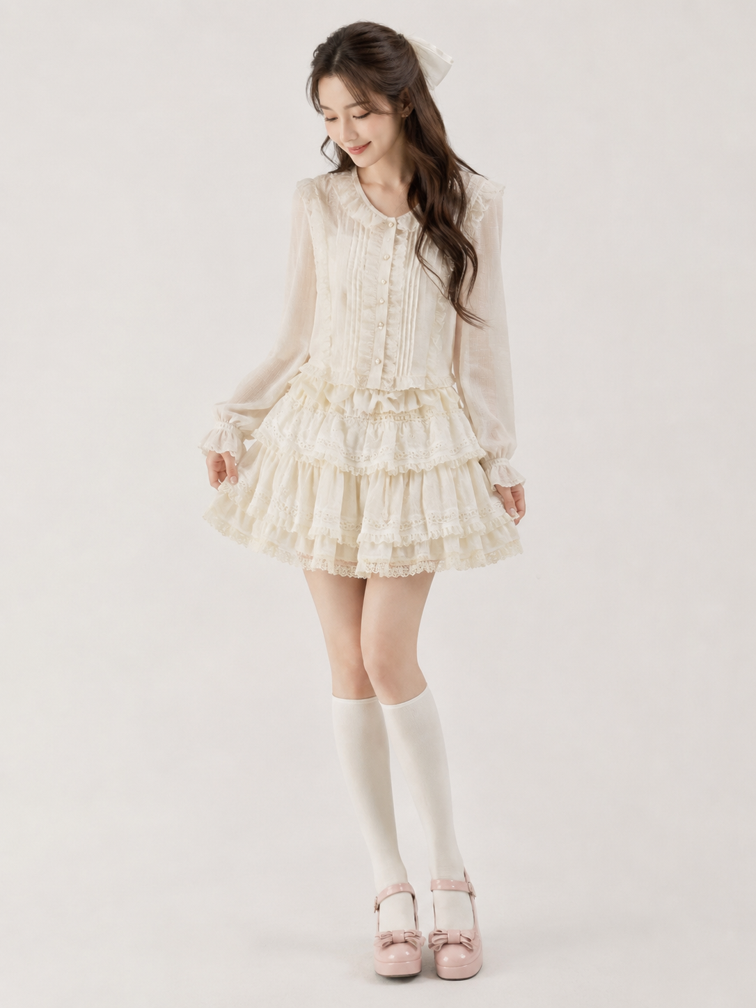 Plain White Lolita Knee High Socks | Alternate Gallery View | Aurora Lolita Plain White Lolita Knee High Socks - alternate gallery view for Classic / Daily Wear Lolita coords