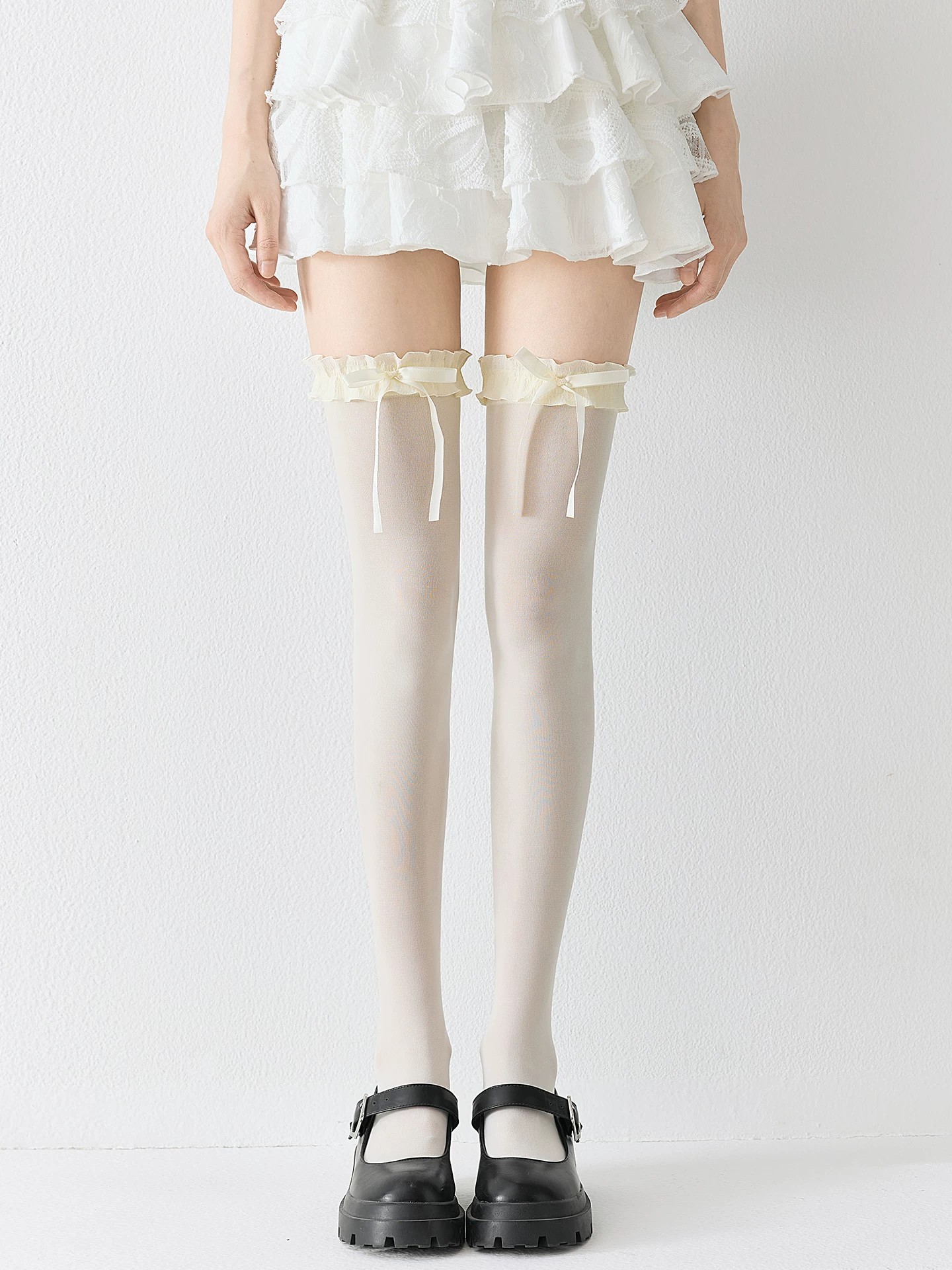 Ivory Ribbon Lolita Thigh High Socks - hem or edge detail view for Classic / Sweet Lolita coords