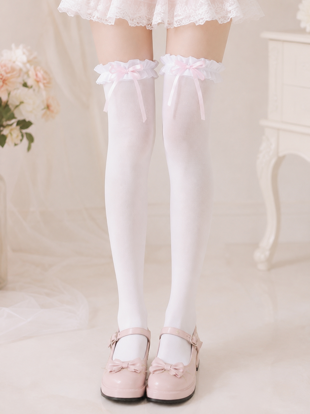 White Bow Lolita Thigh High Socks | Texture And Trim Detail View | Aurora Lolita White Bow Lolita Thigh High Socks - texture and trim detail view for Sweet / Hime Lolita coords