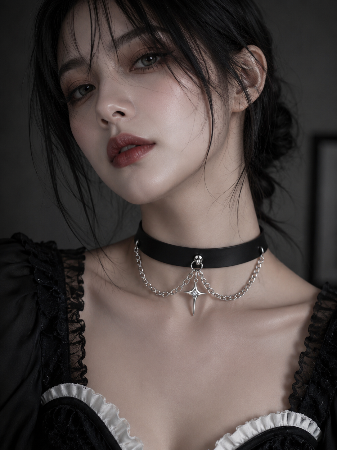 Black Heart Chain Gothic Lolita Choker | Front Detail View | Aurora Lolita Black Heart Chain Gothic Lolita Choker - front detail view for black gothic heart chain choker Lolita outfit